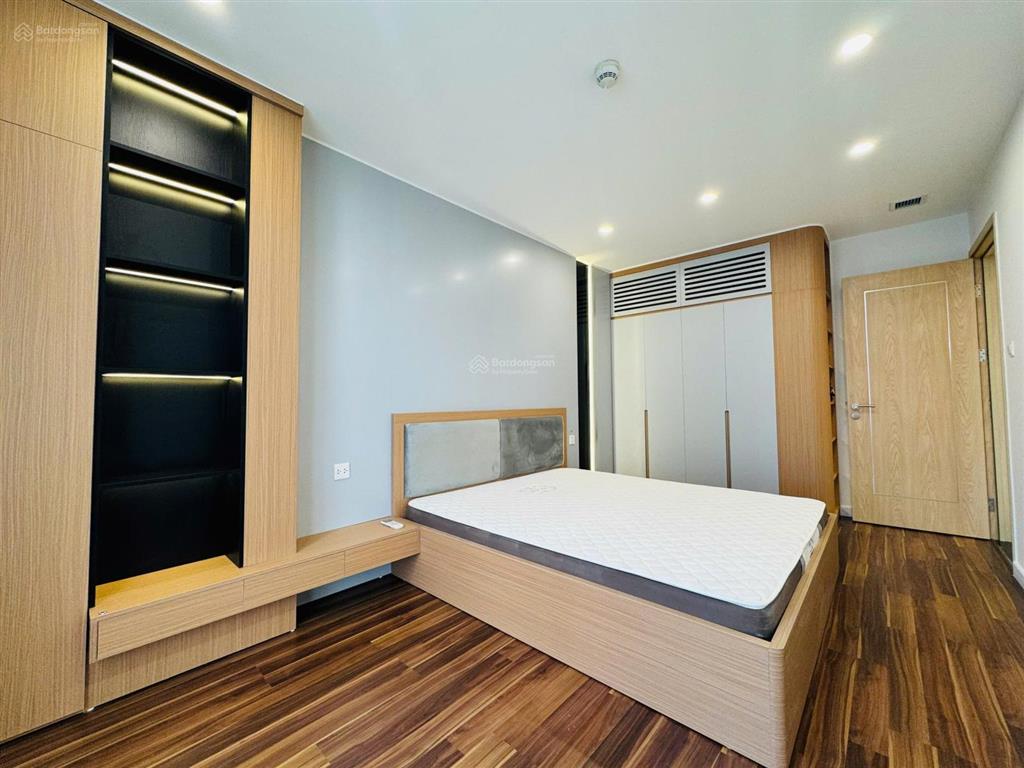Căn đẹp golden park  tầng cao  3pn  sổ đỏ  10 tỷ