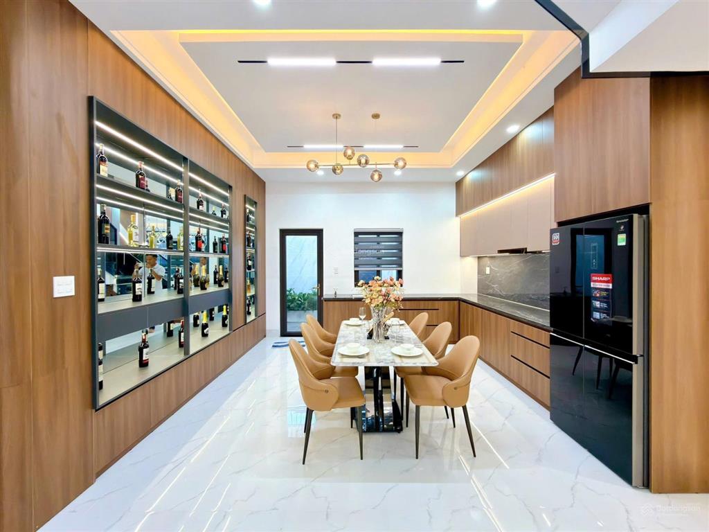 Mặt tiền đẹp lung linh kdc gia hòa, ngang 5m,tặng nội thất, mới ở ngay, giáp bến xe quận 8