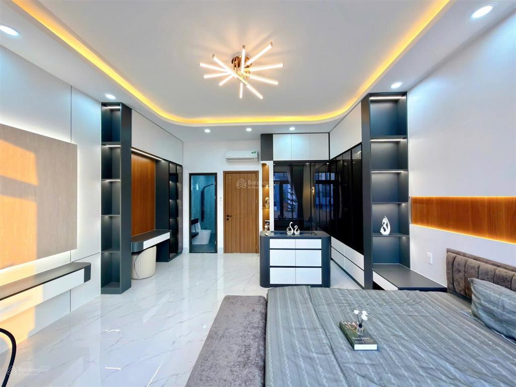 Mặt tiền đẹp lung linh kdc gia hòa, ngang 5m,tặng nội thất, mới ở ngay, giáp bến xe quận 8