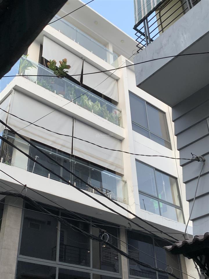 Studio full nội thất  không gian sống có gu giữa trung tâm