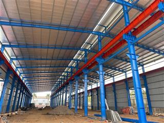 Cho thuê 5000m2 kho xưởng tại kcn thạch thất, mới 100%, pccc nghiệm thu, xe cont, vat đầy đủ