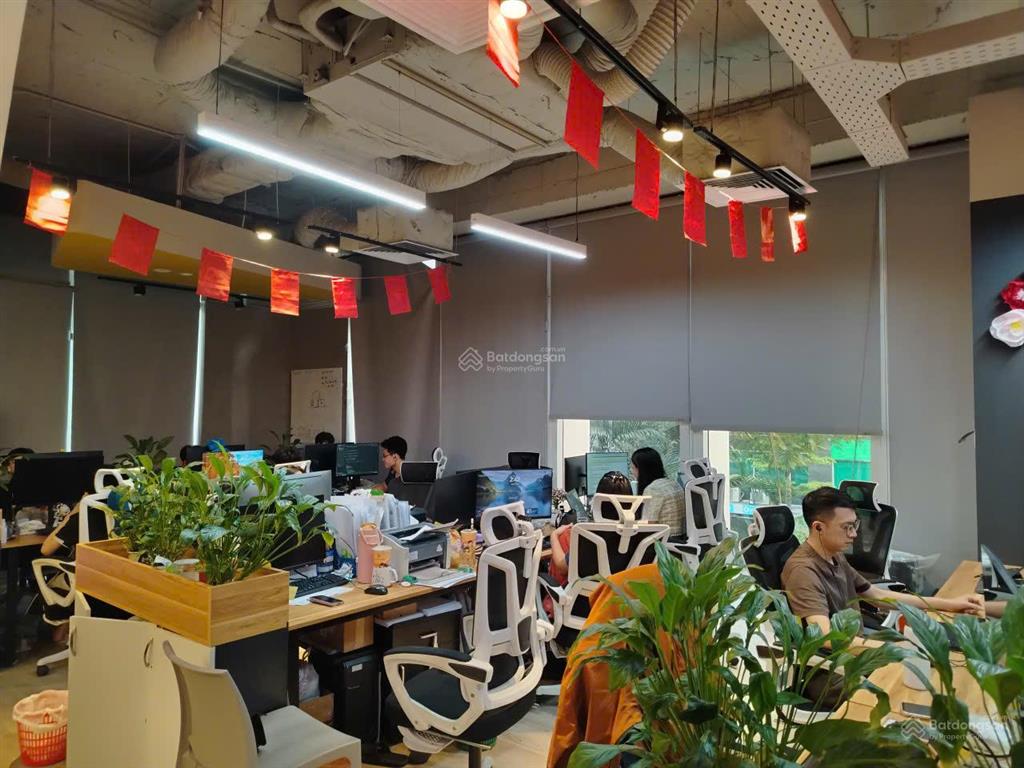 Đặt trước ngay vp tầng 2 duy tân 112m² all  in 382.000đ/m2/th, nhận ngày 15/07/2026
