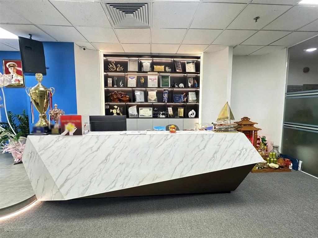 Cơ hội chốt ngay vp 250m2 tại tòa tây hà, ngăn sẵn phòng full nội thất