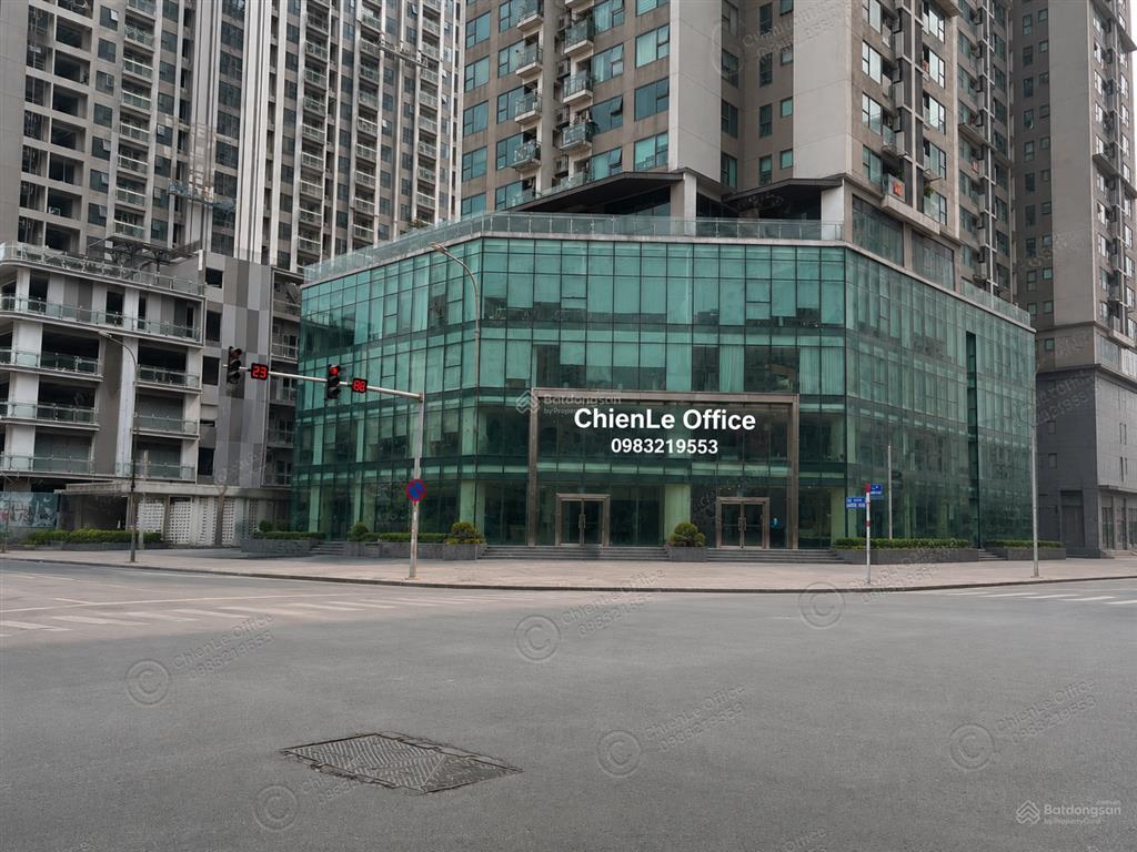 Cđt cần cho thuê gấp mặt bằng chân đế 1000m2 tòa the legend, mặt tiền cực rộng vị trí đắc địa