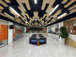 Bán sàn văn phòng 650m2 tại nguyễn cơ thạch, nam từ liêm hợp đồng thuê đến 2061  0983 219 ***