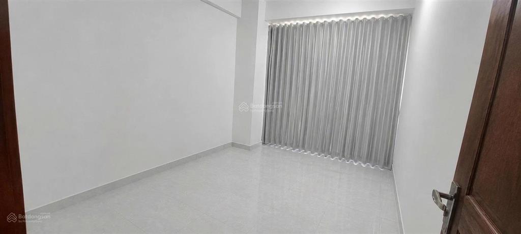 Cho thuê căn hộ 3pn, 2wc, 93m2, giá 9 triệu tại số 23, đường nghiêm xuân yêm, hà nội