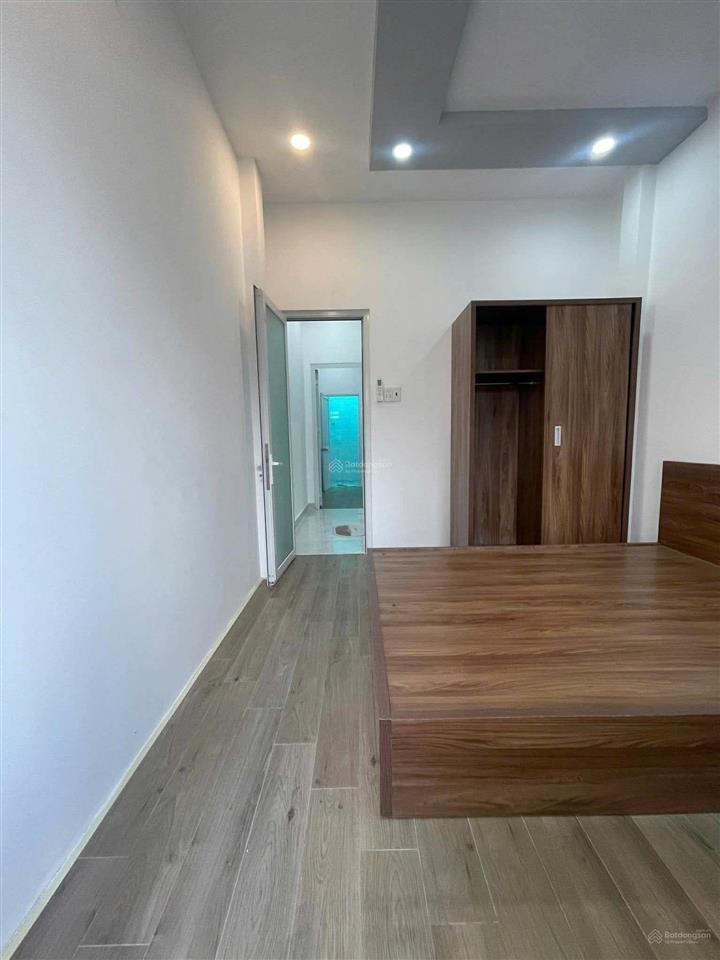 Nhà mới tân bình dưới 5 tỷ mà được hẻm xe hơi. 37m2  2 tầng  2 pn  3wc