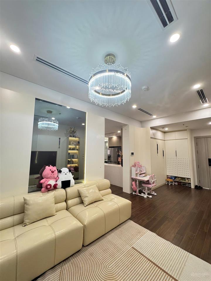 Ch ko dành cho số đông, masteri a view hồ . 110m2 3n2vs nt siêu đẹp . giá 13tỷ370. tuấn 0392 969 ***