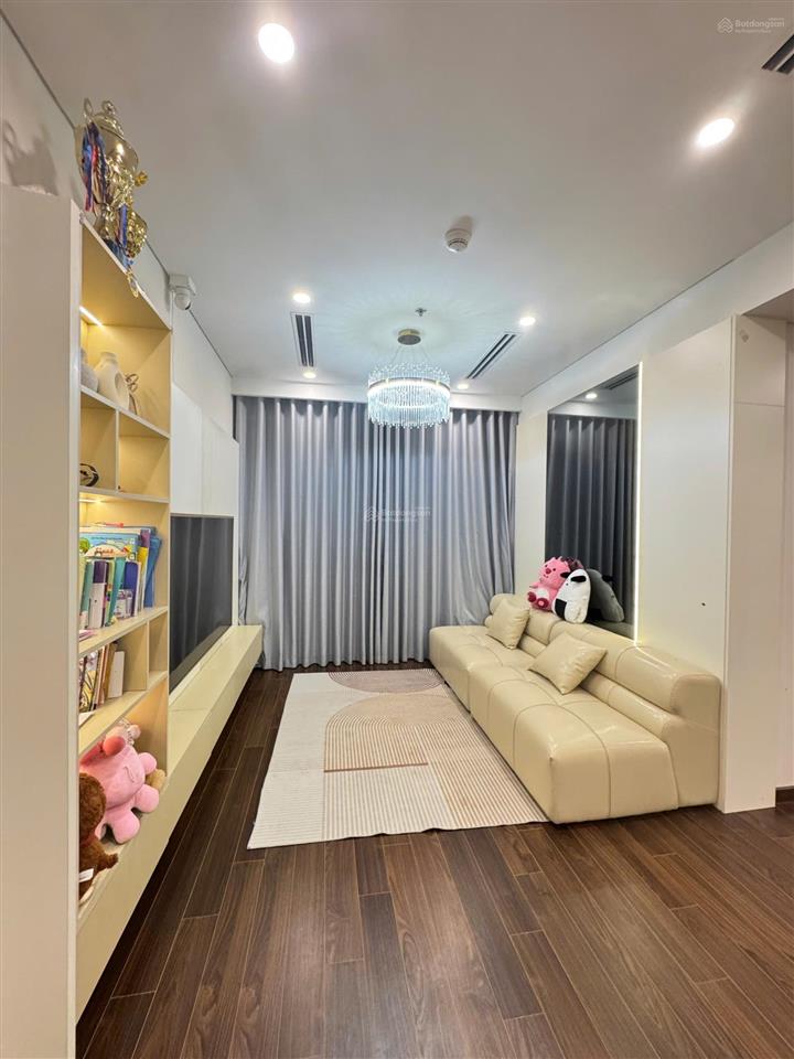 Ch ko dành cho số đông, masteri a view hồ . 110m2 3n2vs nt siêu đẹp . giá 13tỷ370. tuấn 0392 969 ***