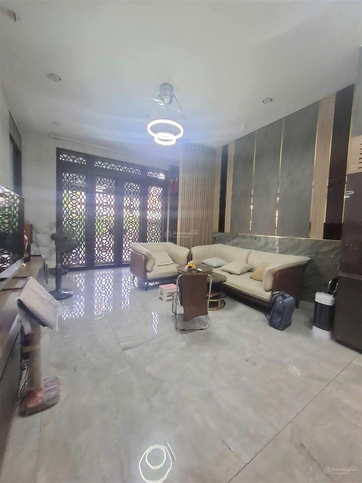 Bán nhà ở tại an dương vương, giá nhỉnh hơn 15 tỷ, diện tích gần 110m2, hot!