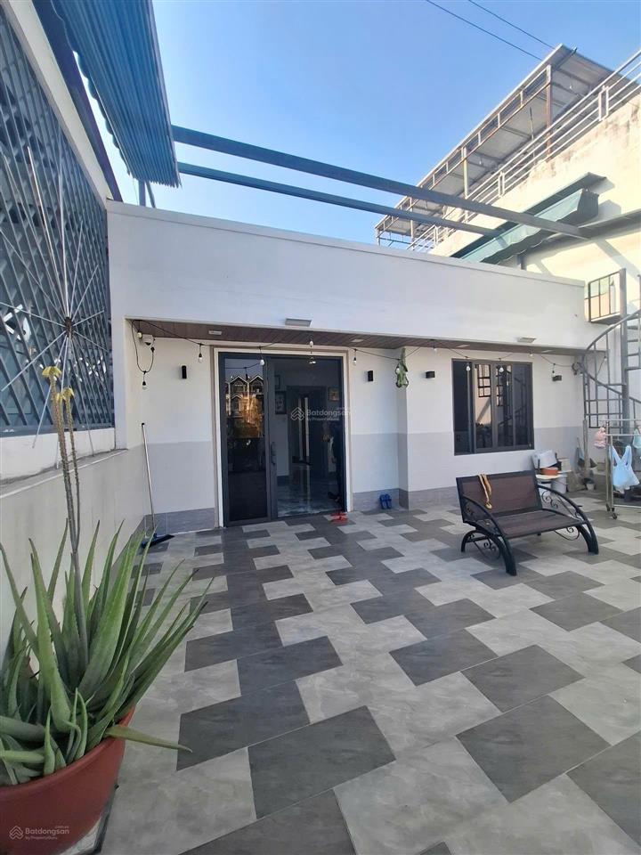 Bán nhà ở tại an dương vương, giá nhỉnh hơn 15 tỷ, diện tích gần 110m2, hot!