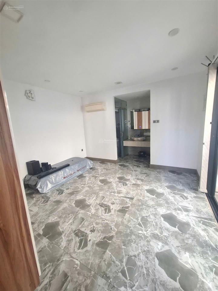 Bán nhà ở tại an dương vương, giá nhỉnh hơn 15 tỷ, diện tích gần 110m2, hot!