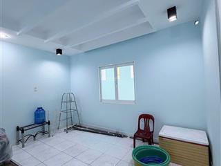 Bán nhà giá nhỉnh hơn 2 tỷ, diện tích 30m2 tại đường số 9, p bình hưng hòa, q. bình tân, tp.hcm