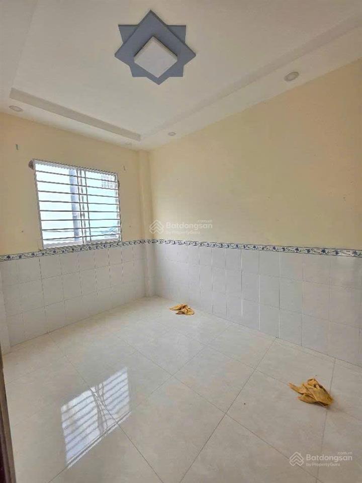 Bán nhà ở tại bùi tư toàn, giá nhỉnh xíu 4 tỷ, diện tích thật 40m2, siêu hot chỉ với giá này