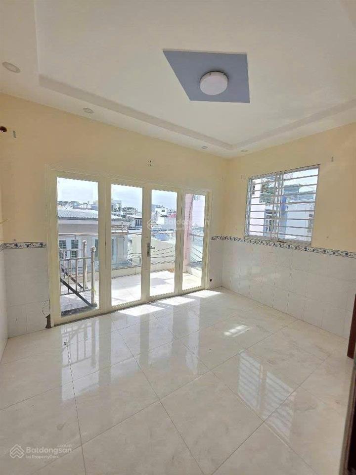 Bán nhà ở tại bùi tư toàn, giá nhỉnh xíu 4 tỷ, diện tích thật 40m2, siêu hot chỉ với giá này