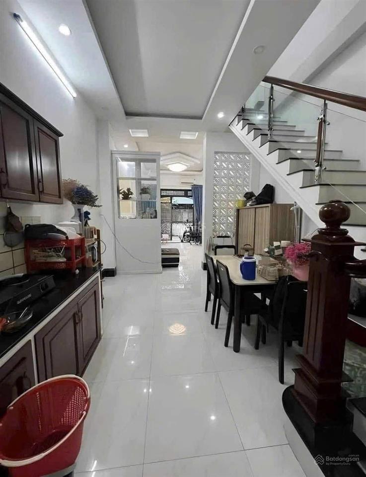 Anh hai cần bán nhà riêng / tại quốc lộ 50 / bình chánh / nhà đang cho thuê 5tr/tháng