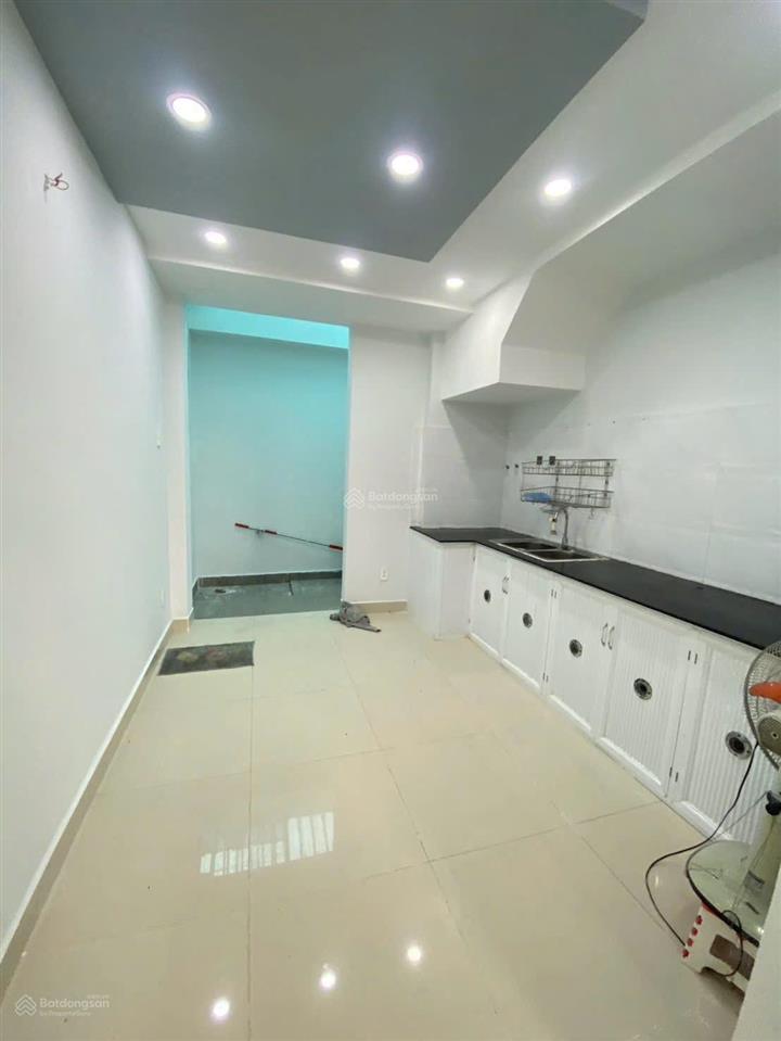 Tôi cần bán nhà sổ riêng 1 tỷ còn giảm ở tân kiên bình chánh, hỗ trợ góp ngân hàng 45tr/tháng