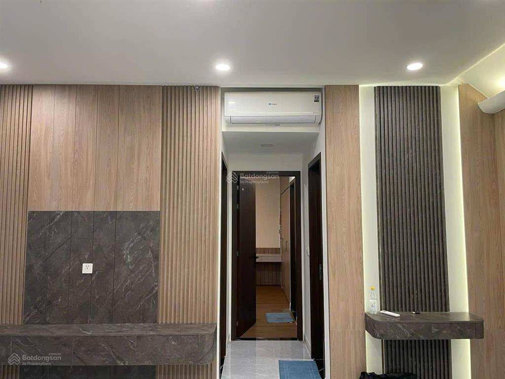 Chính chủ bán căn tầng sky  2pn2wc  6,1 tỷ  full nt  view hồ bơi