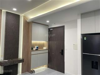 Chính chủ bán căn tầng sky  2pn2wc  6,1 tỷ  full nt  view hồ bơi