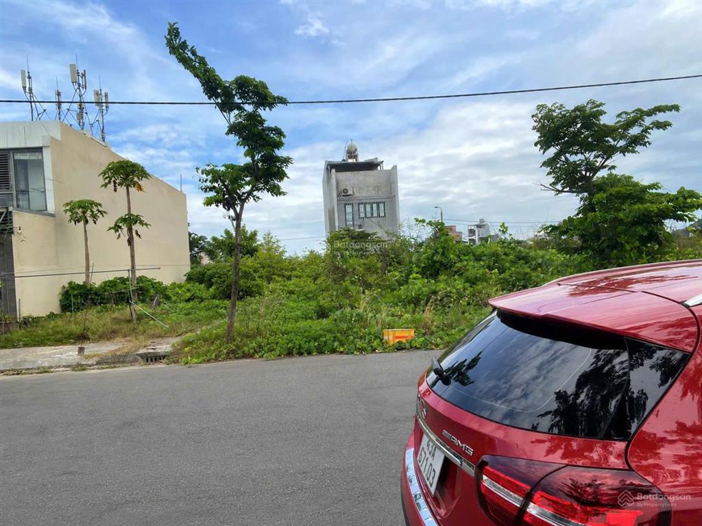 Bán đất đường tô hoài, phường hòa quý , dt  102m. đường rộng 10,5m thông thoáng
