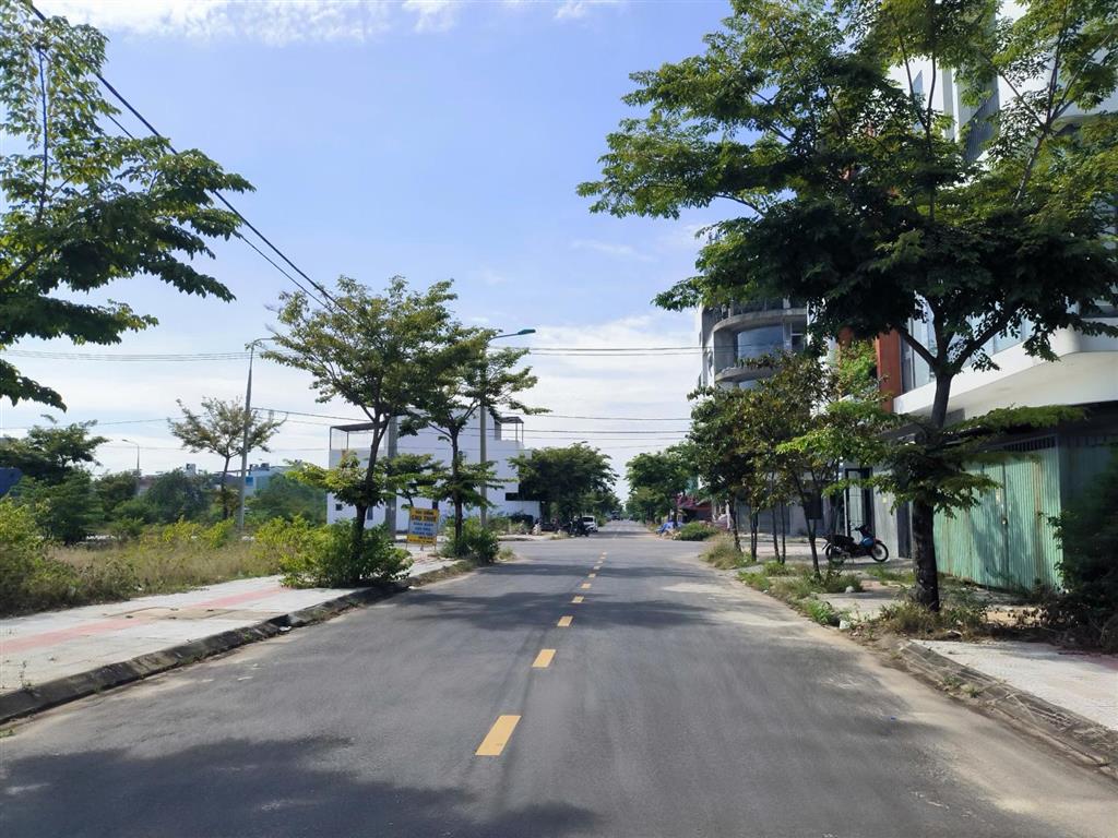 Chính chủ bác sĩ tuyết bán đất hói kiểng 26 khu nam hòa xuân đường 7m5 giá 4.15 tỷ