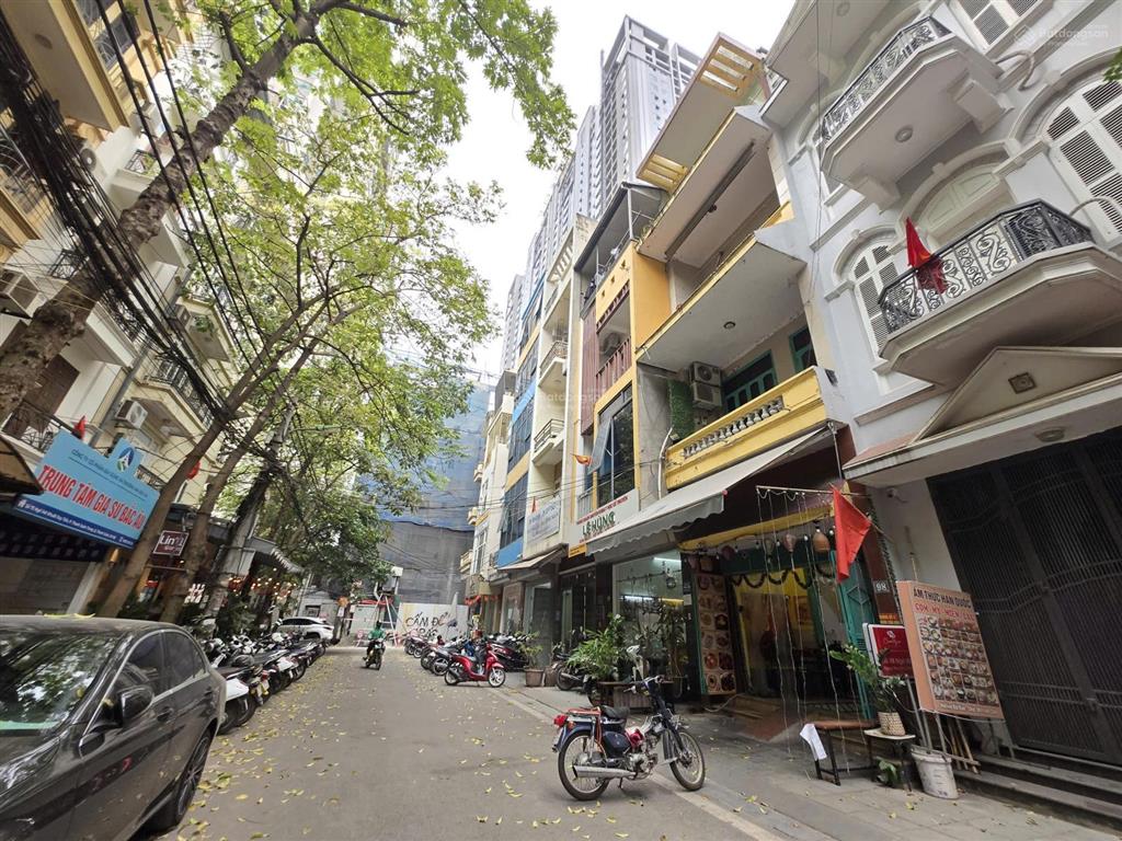 Chính chủ cần bán gấp nhà 5 tầng thang máy ngõ 93 đường hoàng quốc việt đường rộng thoáng giá 32 tỷ