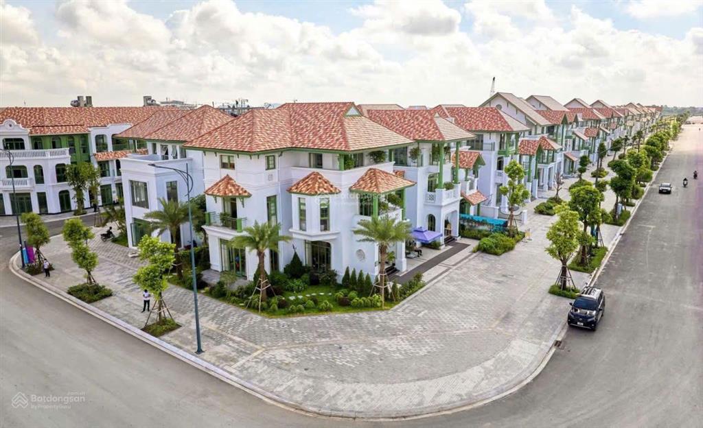 Quỹ độc quyền dành cho 100 căn đầu tiên booking định danh, căn liền kề giá rẻ chỉ nhỉnh 5 tỷ/ căn