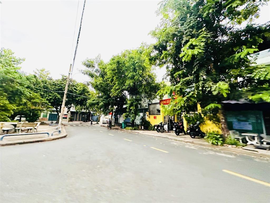 Nhà 3 mặt tiền ngay khu himlam linh chiểu  ngang 5.7m dt ~ 77m²  sẵn dòng tiền sát hoàng diệu 2