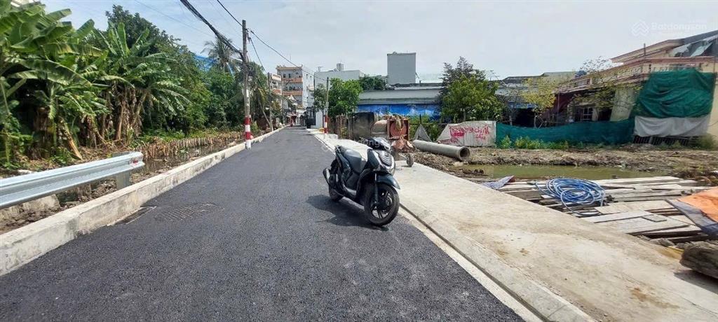 Đất full thổ cư  hxh quay đầu  kdc đồng bộ dân trí dt ~66m2 ngay sau lưng vinatech  gpxd 4 tầng