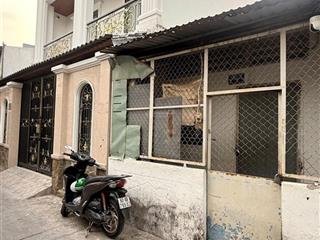 Bán đất tặng nhà 83.25m2 trung tâm p7 gò vấp  ngay đh công nghiệp  chỉ 5.6 tỷ