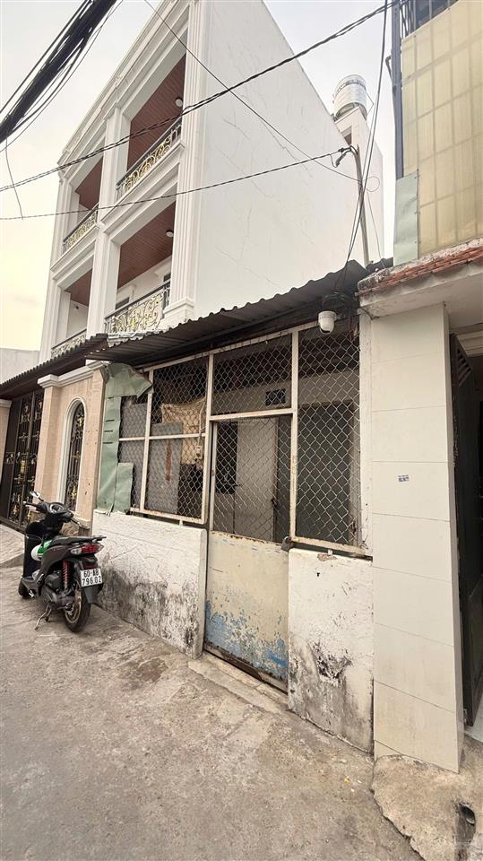 Bán đất tặng nhà 83.25m2 trung tâm p7 gò vấp  ngay đh công nghiệp  chỉ 5.6 tỷ