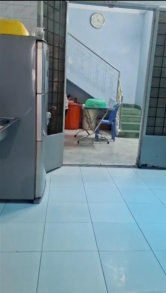 Bán nhà trần huy liệu sổ hồng, dt 6,1 x 20m. giá 26.5 tỷ. khu dân trí cao, yên tĩnh, hẻm xe hơi