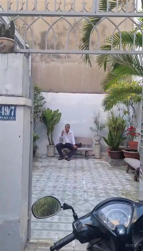 Bán nhà trần huy liệu sổ hồng, dt 6,1 x 20m. giá 26.5 tỷ. khu dân trí cao, yên tĩnh, hẻm xe hơi