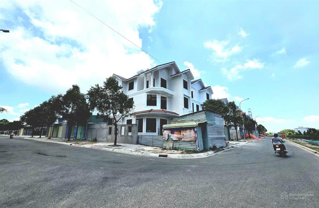 Cần bán biệt thự 1t2l mới xây khu phước sơn  gần blanca city vũng tàu  dt 10x18m  giá 17,5 tỷ
