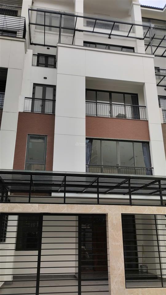 Cho thuê nhà kđt mỗ lao, 150m2, 5 tầng, thang máy, nhà mới đẹp, làm văn phòng, để ở