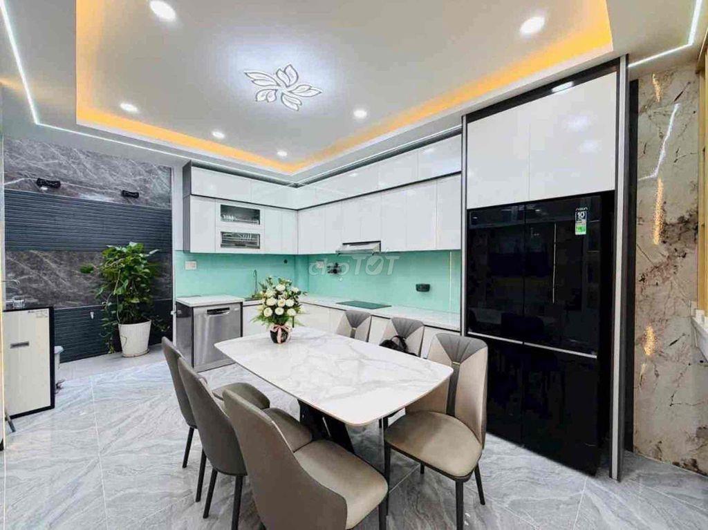 Nhà đẹp Đông Hưng Thuận Q12, 64m², 5 tầng, thang máy, hẻm ô tô 11m, 8.