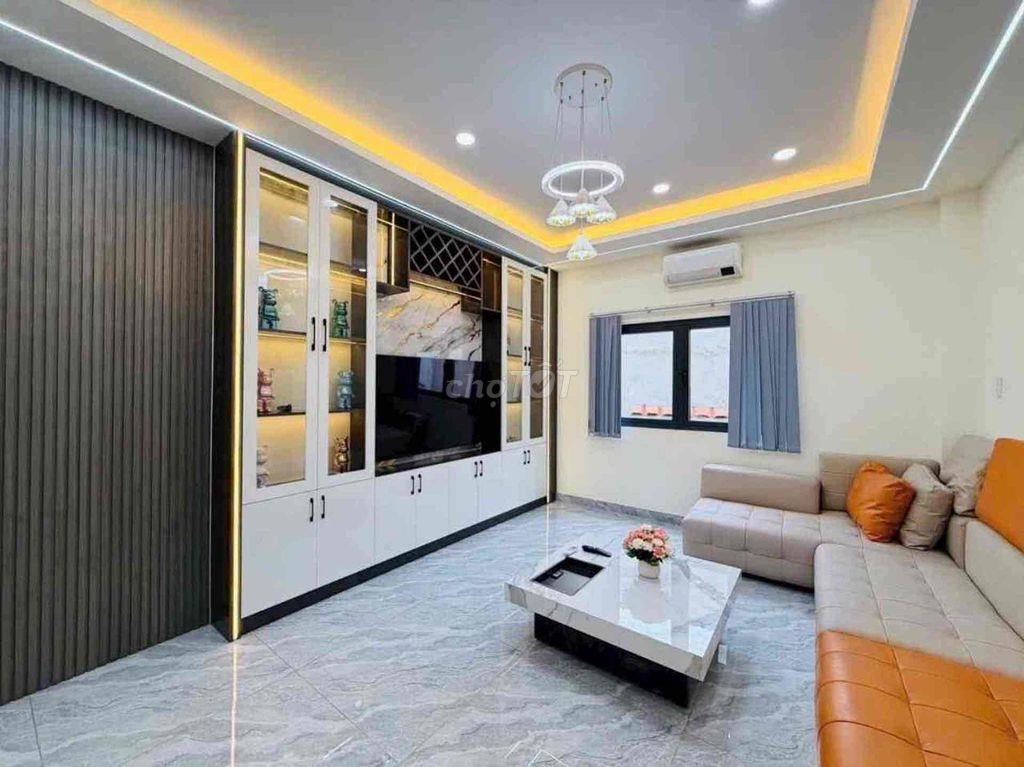 Nhà đẹp Đông Hưng Thuận Q12, 64m², 5 tầng, thang máy, hẻm ô tô 11m, 8.