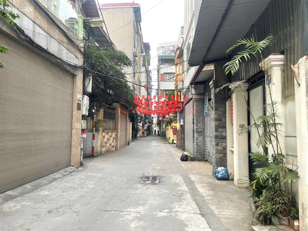 Bán nhà riêng lô góc giá siêu hời tại bồ đề, 15,8 tỷ, 80m2, pháp lý đầy đủ