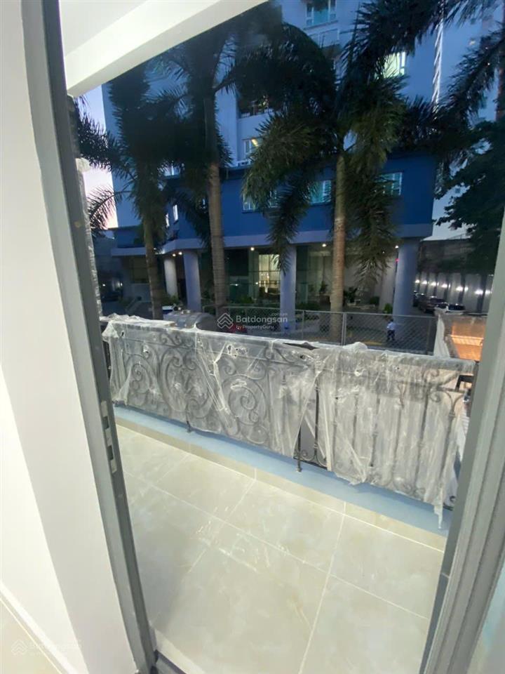 Bán nhà mặt tiền hoàng minh giám vị trí đẹp gần sân bay