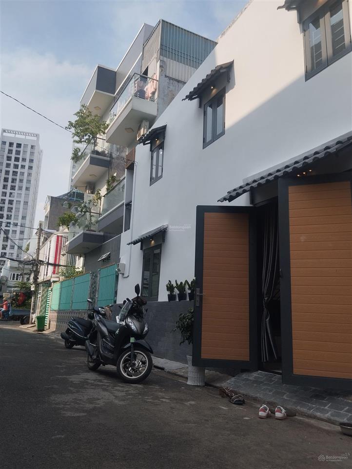 Lê văn quới bình trị đông, bình tân 44m , 4 tầng btct kiên cố shr chính chủ công chứng ngay