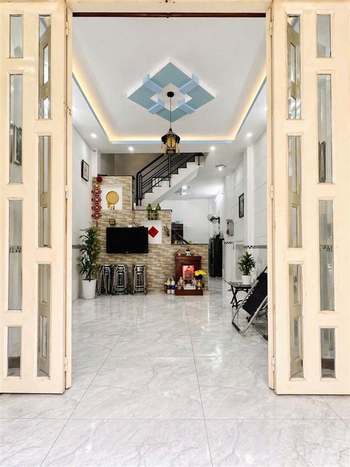 Lê văn quới bình trị đông, bình tân 44m , 4 tầng btct kiên cố shr chính chủ công chứng ngay
