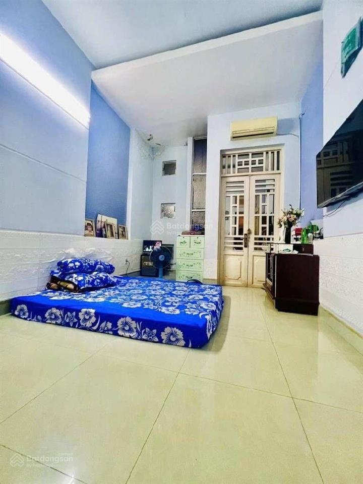 Nhà ngay sau chợ tân hương 55m 4 tầng đường 12m shr hoàn công đầy đủ nhà đẹp vào ở ngay