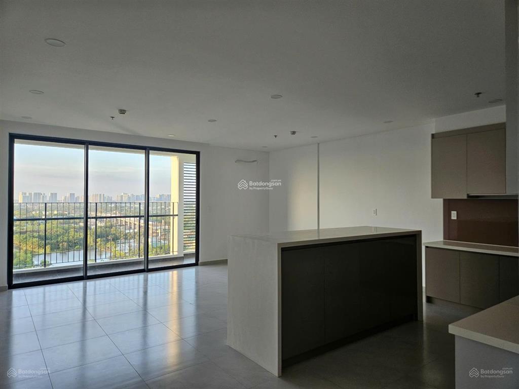 Cần tiền bán gấp căn 3pn  95m2  5,05 tỷ  view quận 1  landmark 81