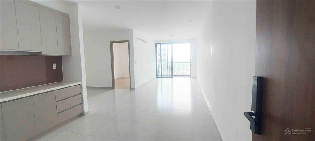 Chuyển nhượng căn 1pn + mt eastmark quận 9 giá chỉ 2,9 tỷ còn thương lượng view landmark 81