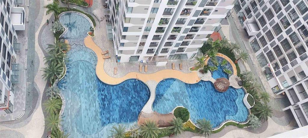 Chuyển nhượng căn 1pn + mt eastmark quận 9 giá chỉ 2,9 tỷ còn thương lượng view landmark 81