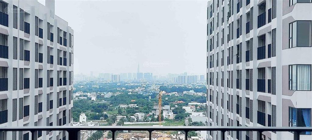 Chuyển nhượng căn 1pn + mt eastmark quận 9 giá chỉ 2,9 tỷ còn thương lượng view landmark 81