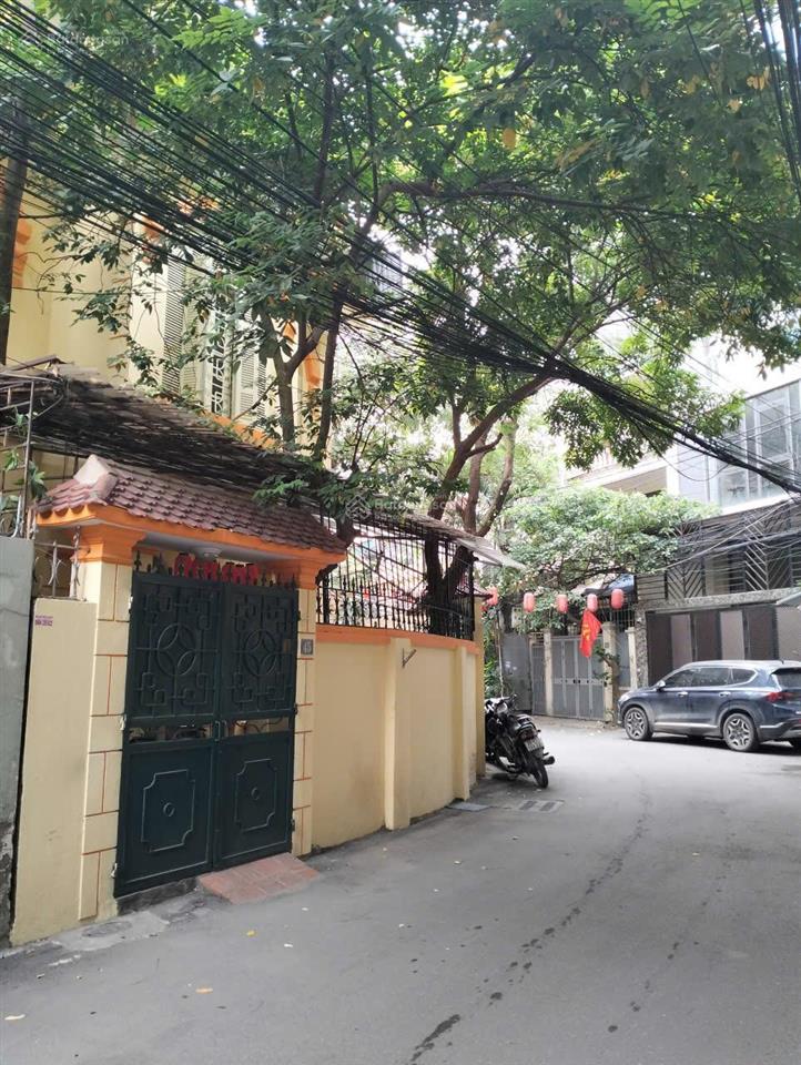 Bán biệt thự 140m2 4pn, 3wc tại ngõ 84 ngọc khánh, q. ba đình, giá thấp.