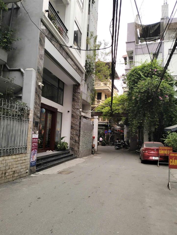 Bán biệt thự 140m2 4pn, 3wc tại ngõ 84 ngọc khánh, q. ba đình, giá thấp.