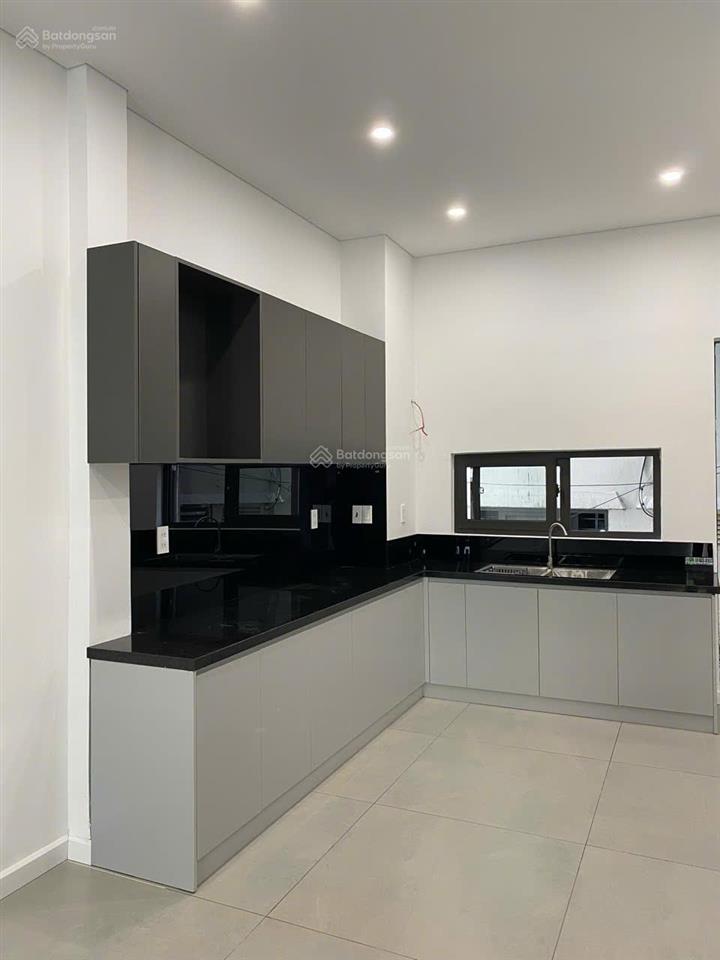 Cho thuê nhà mặt tiền 3 tầng mới đẹp lưu quý kỳ, gần phan đăng lưu