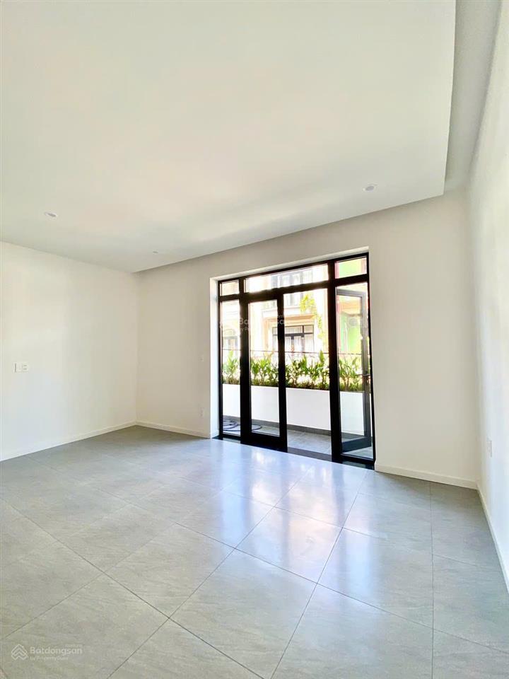 Cho thuê nhà mặt tiền 3 tầng mới đẹp lưu quý kỳ, gần phan đăng lưu